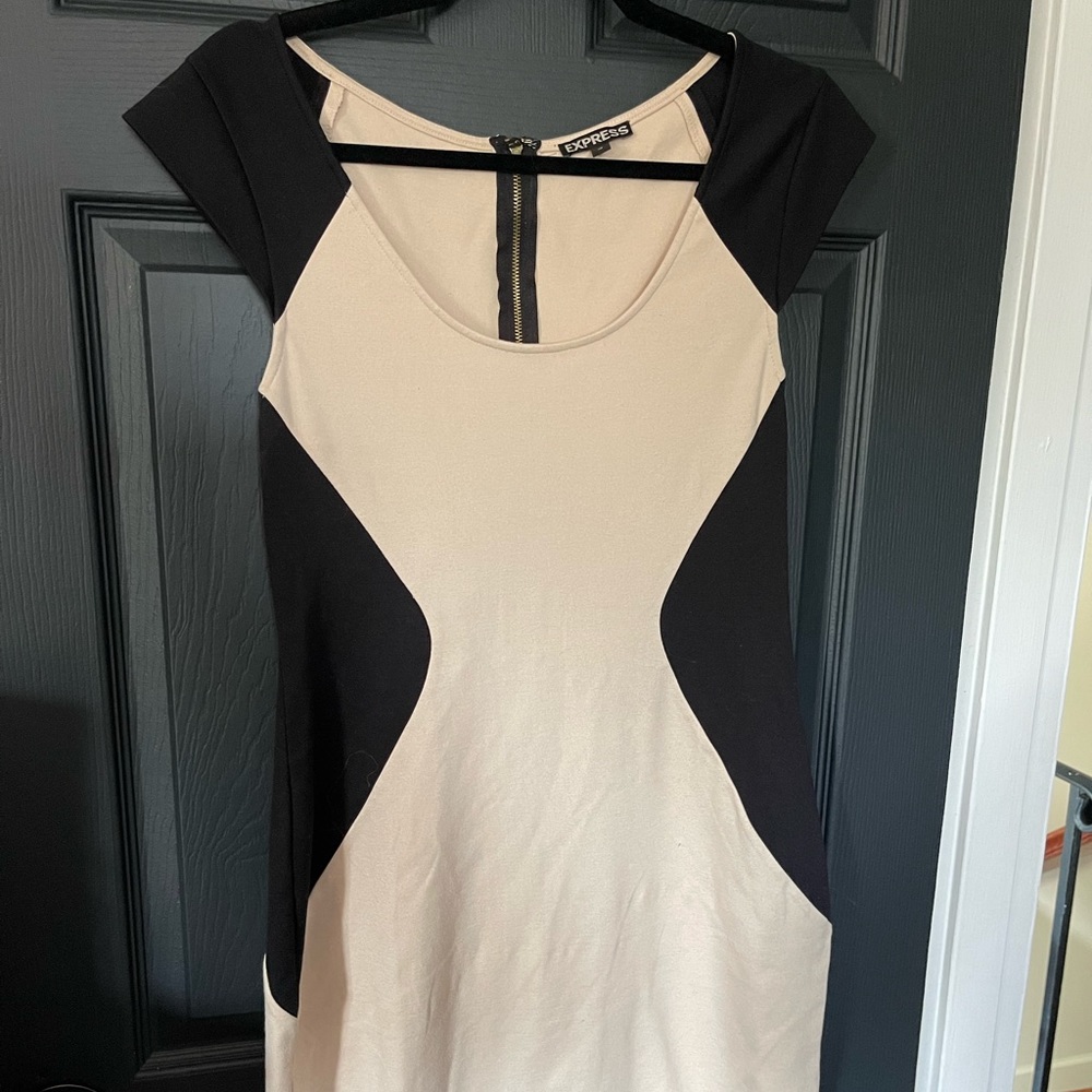 Express dress ivory black color block